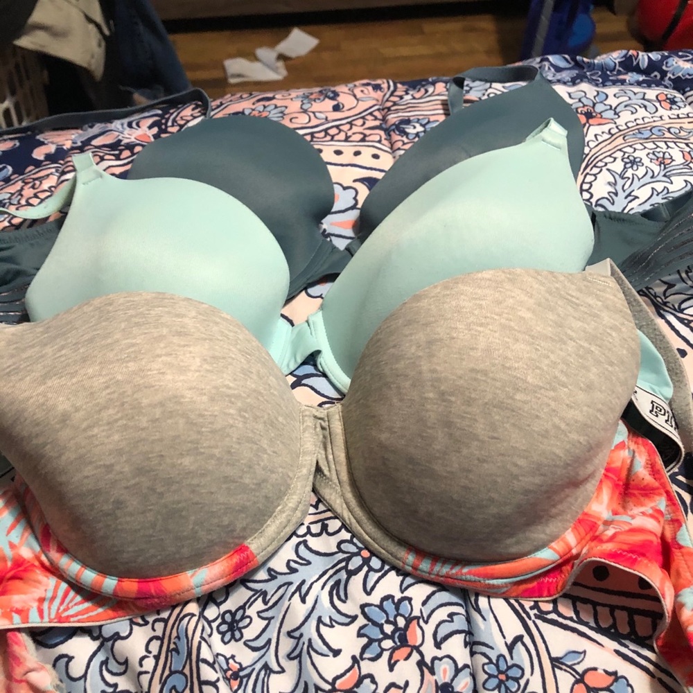 36C Victoria secret brand Pink bras